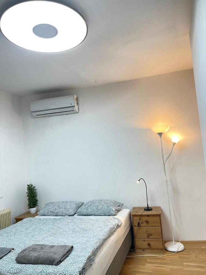 Nice Rooftop Hostel Vienna Esterno foto